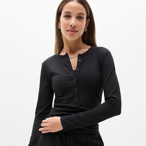 Signature Rib Henley- Black - Picture 4 of 4